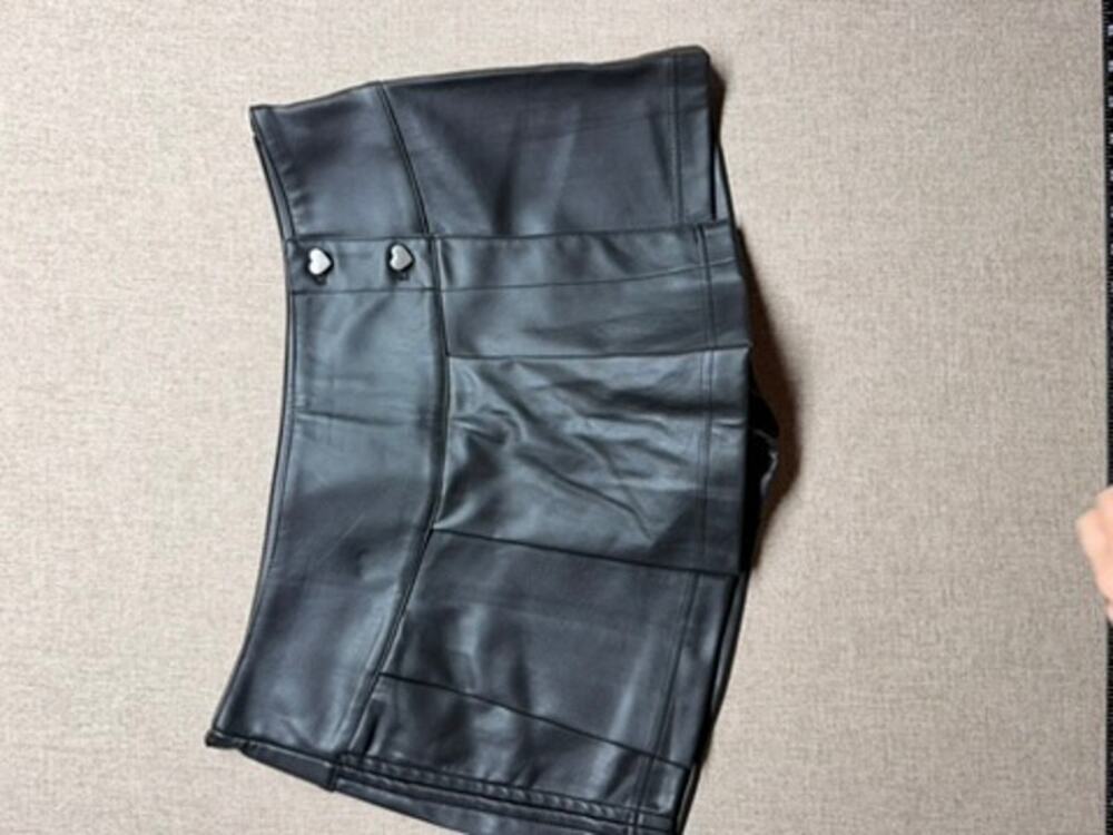 NWT Celebrity Pink Medium Black Faux Leather Pleated Skort Heart Buttons Y2K